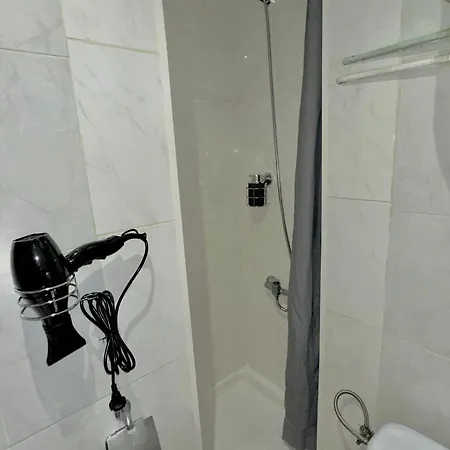 Hotel Apartment *